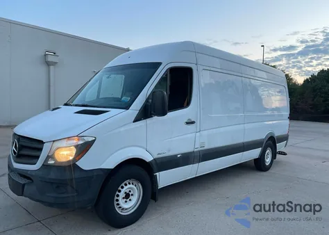 2016 Mercedes-Benz Sprinter 2500 z USA, uszkodzony, nr VIN WD3PE8DD5GP245609
